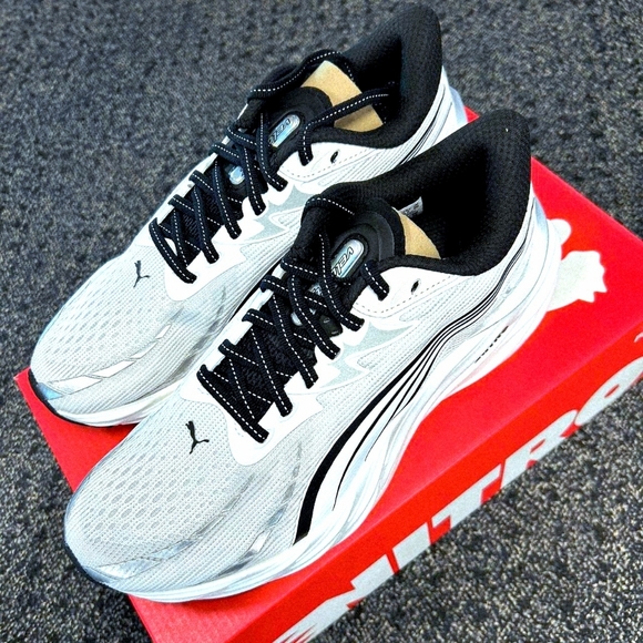 Puma Velocity NITRO 4 White/Black/silver SN 311141-02 Womes Running Shoe Size 7 - Picture 3 of 14